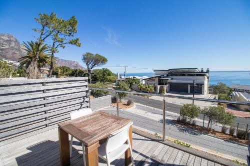 Camps Bay studio apartment - The Crystal - image 9