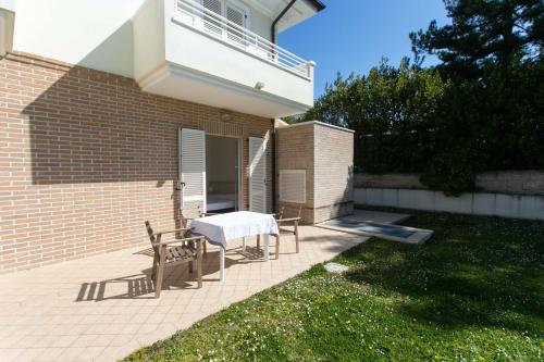 M10 - Marcelli, nuovissimo bilocale con giardino