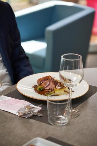 Sure Hotel by Best Western Limoges Sud - image 3