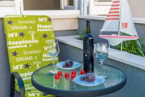 Guest House Nikolina - image 2