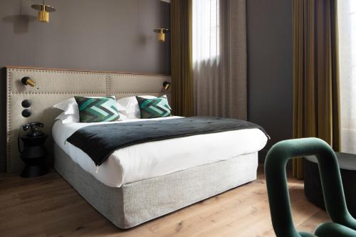 room detail thumbnail 0