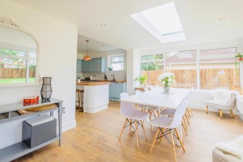 Gorgeous Luxury Chalet, New Forest & Coast & in Hordle