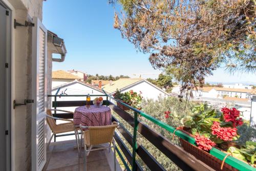  Apartments Pinija in Supetar