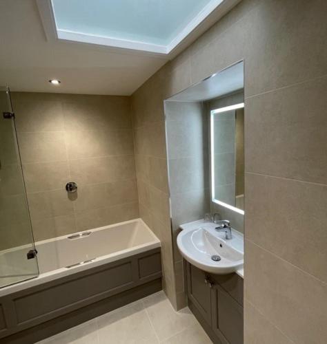 Three Shires Inn - image 3