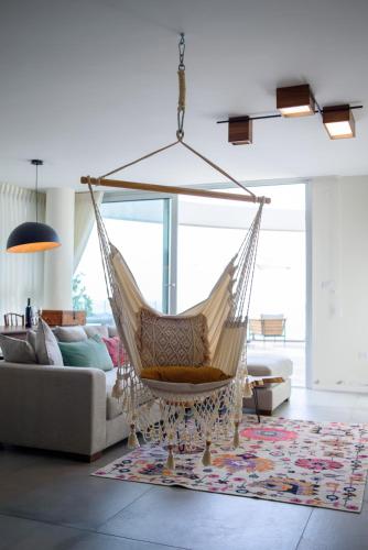 Instalações, Dream Penthouse in Bat Galim