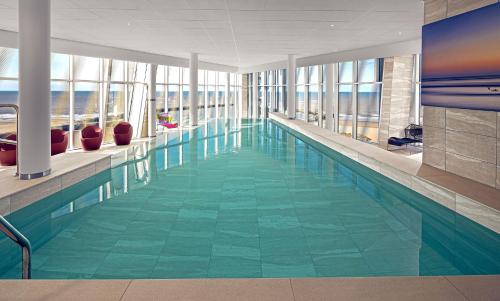 Swimming pool, Inntel Hotels Den Haag Marina Beach in The Hague