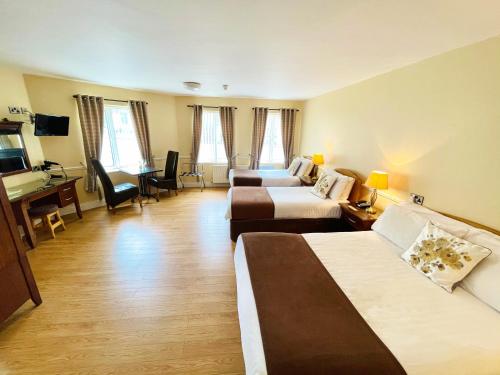 Óstán Loch Altan (Ostan Loch Altan) in 克隆曼尼