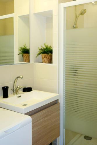 Holiday Home du Yunic - CZN133 gîte à louer Manoir de Goandeur