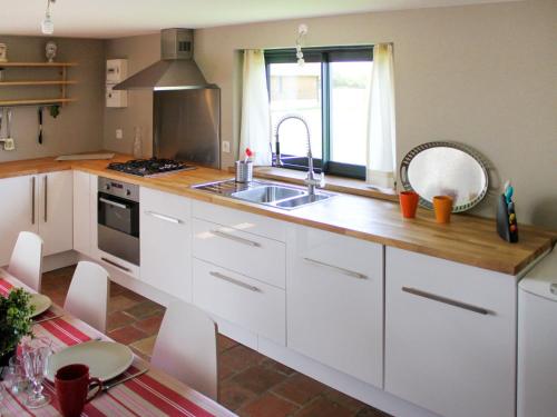 Holiday Home L'Etang by Interhome in Кревкер-ан-Ож
