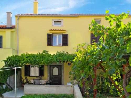  Holiday Home Antica - PUT103 by Interhome, Ferienwohnung in Punat