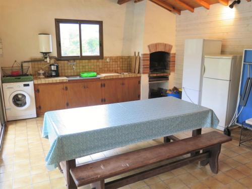 Holiday Home Le Belon by Interhome in 博恩地區聖於連