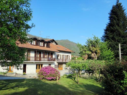  Apartment Ciliegio by Interhome, Pension in Mergozzo bei Alpe Lagarasc