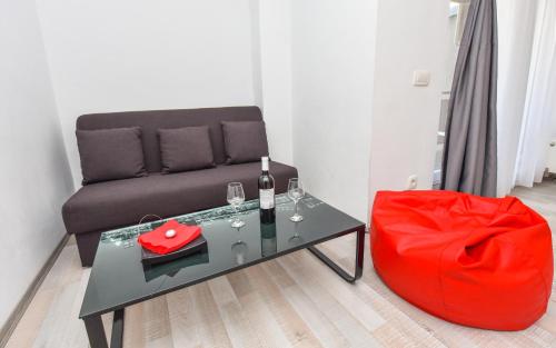 One-Bedroom Apartment with Balcony image 10