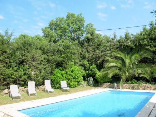 Swimming pool, Holiday Home L'Yeuse - BEF160 by Interhome in Bagnols-en-Foret