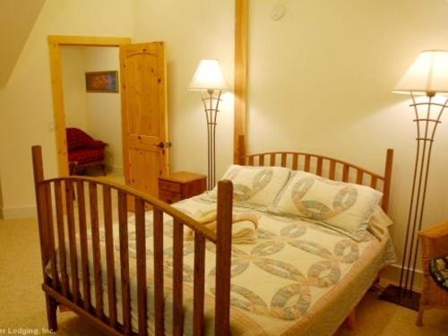 Holiday Home 12GS Cabin w- Sweet Covered Porch! - image 7