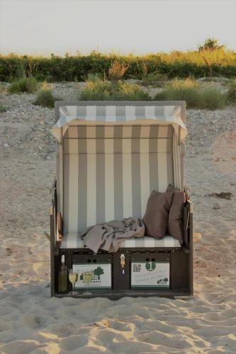 Marina Chic - image 3