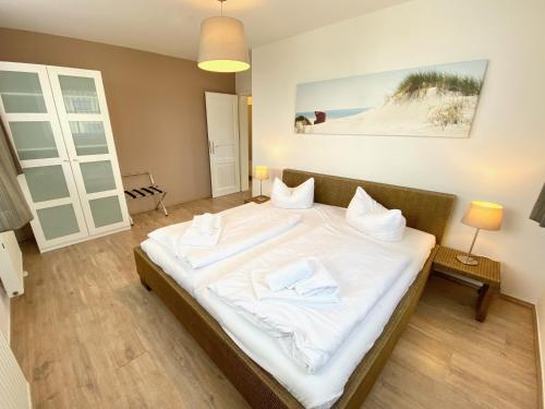 Comfort Two-Bedroom Apartment image 10