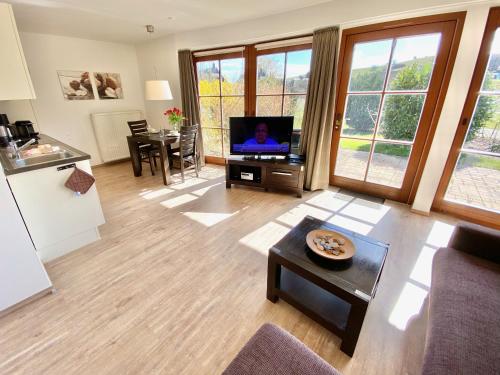 Comfort One-Bedroom Apartment image 5