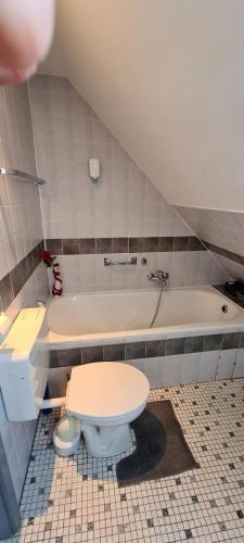 Ferienwohnung Nr 12 inkl Bettwäsche Handtücher Endreinigung - image 2
