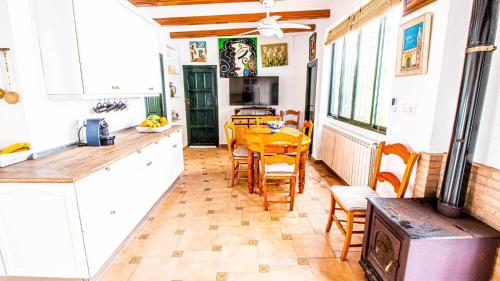 Hacienda típica sevillana en Marchena Lugar ideal para ver Andaluci - image 7