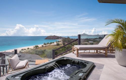 מרפסת, Tamarind Hills Resort & Villas in סאינט מארי