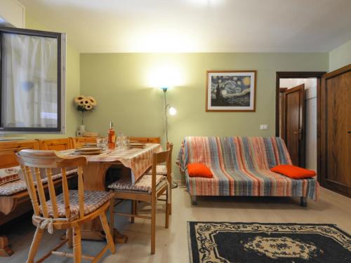 Apartment Des Alpes-13 by Interhome