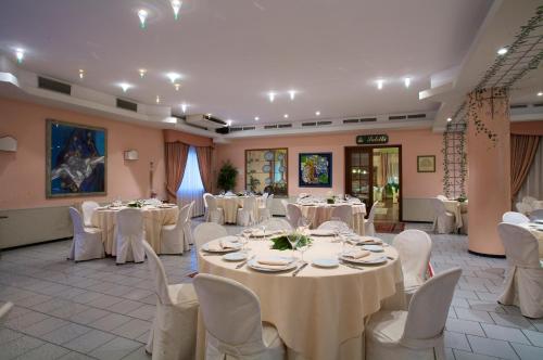 餐廳, 花園酒店 (Hotel Giardino) in 坎波地區聖洛倫佐