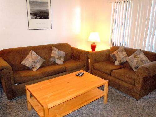 Three-Bedroom Premier Townhouse Unit #70 by Snow Summit Townhouses Bus Lic #23581 - image 7