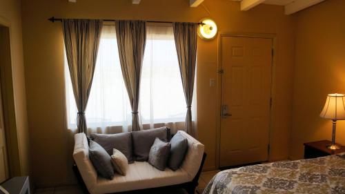 Harmony Motel - image 32