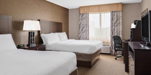 Holiday Inn Express Grove City - Premium Outlet Mall