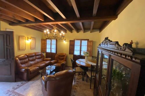 Bar/lounge, Casa Triana, lugar idoneo para 4 o 6 huespedes. in Pilona