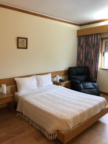Deluxe Room (2 Adults + 1 Child)