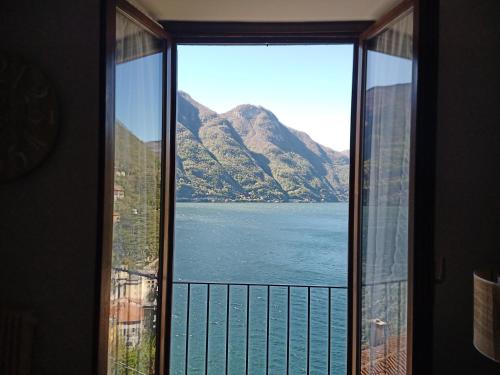 Casa con vista lago a Nesso