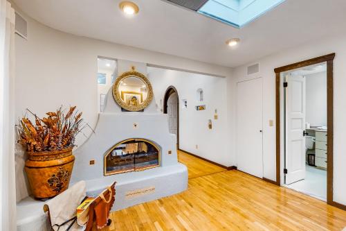 East Hampton Retreat - image 2