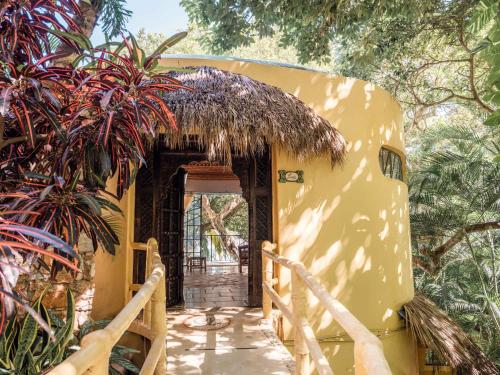 295011834 Villa Amor
