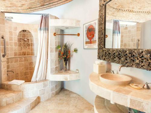 295011842 Villa Amor
