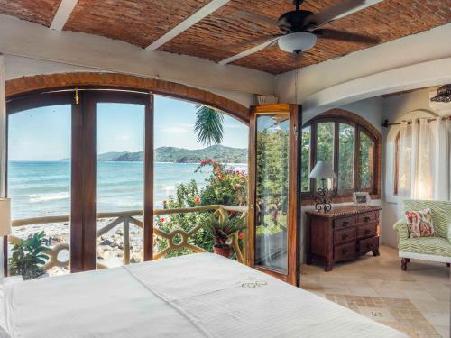 295012040 Villa Amor