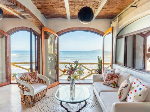 295012041 Villa Amor
