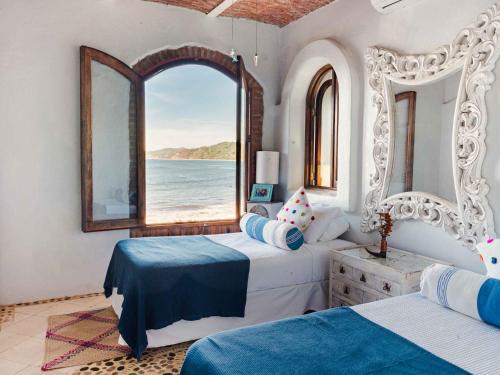 295012044 Villa Amor