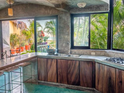 295012084 Villa Amor
