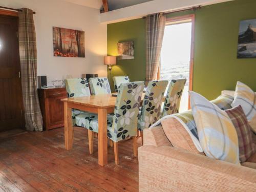 Longstone Cottage - image 2