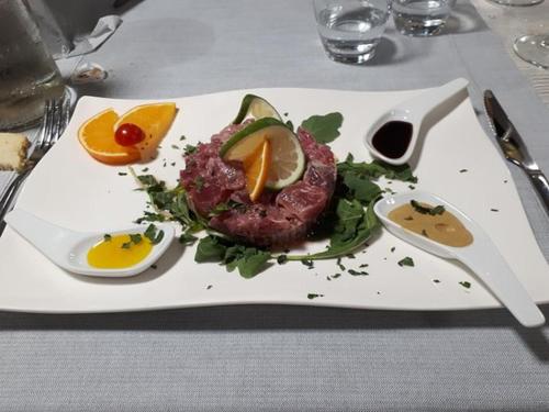 B&B Brezza Marina & Shoreline Restaurant - image 3