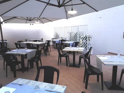 B&B Brezza Marina & Shoreline Restaurant - image 12