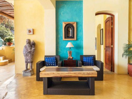 295012731 Villa Amor