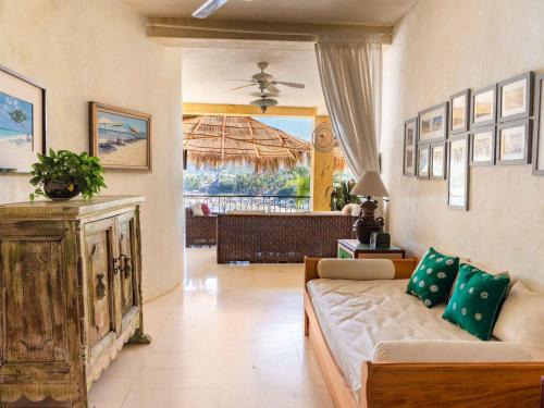 295012755 Villa Amor