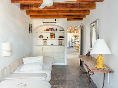 295013074 Villa Amor