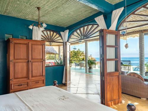 295013084 Villa Amor