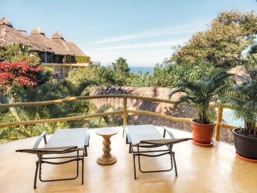 295013118 Villa Amor