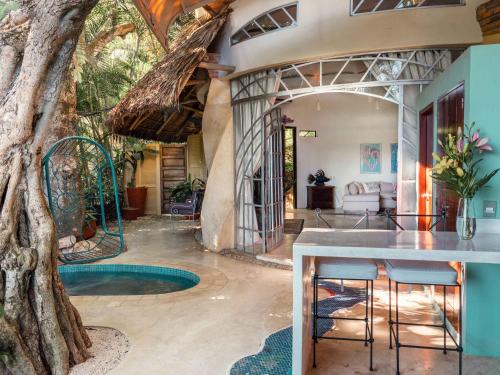 295013803 Villa Amor