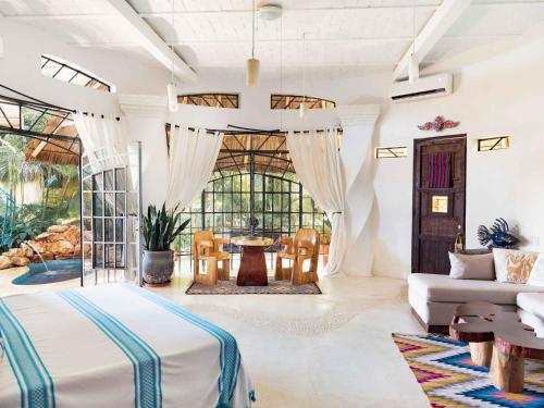 295013808 Villa Amor